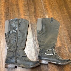 Levity Bonita Distressed Riding Heeled Boots Dark Academia 8.5 Women’s